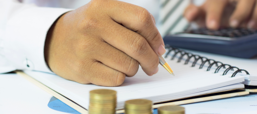 Diferença Entre Poupar e Investir: Qual o Primeiro Passo Para Começar